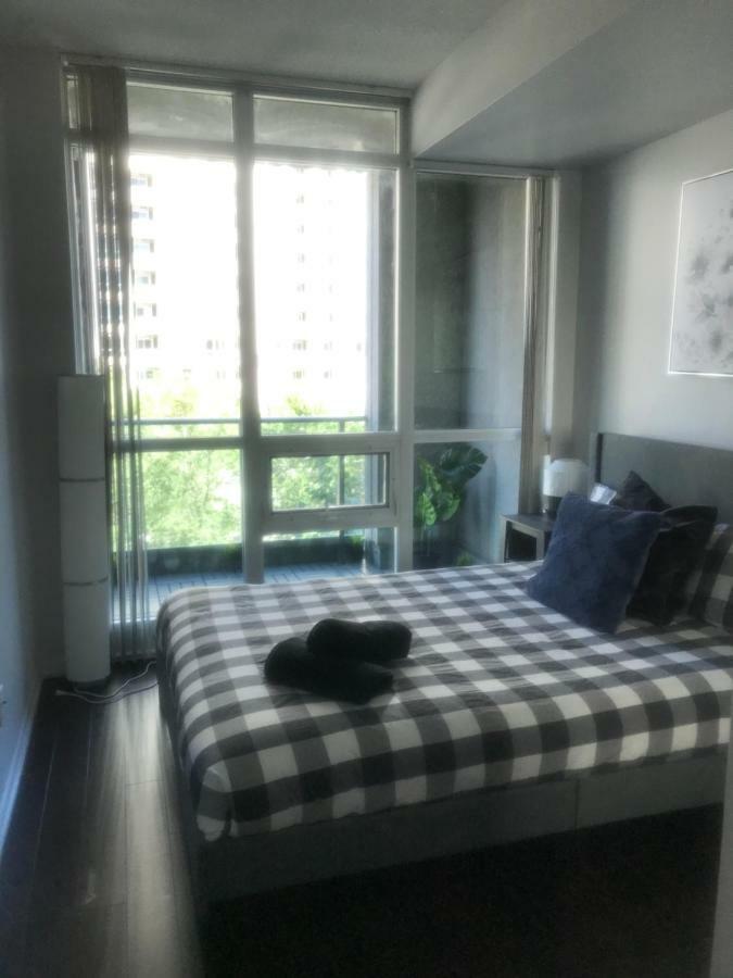 Executive 1 Bedroom Condo Sleeps 2 Toronto Eksteriør billede