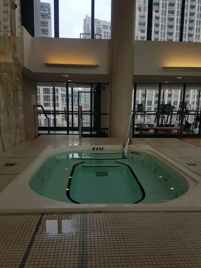 Executive 1 Bedroom Condo Sleeps 2 Toronto Eksteriør billede