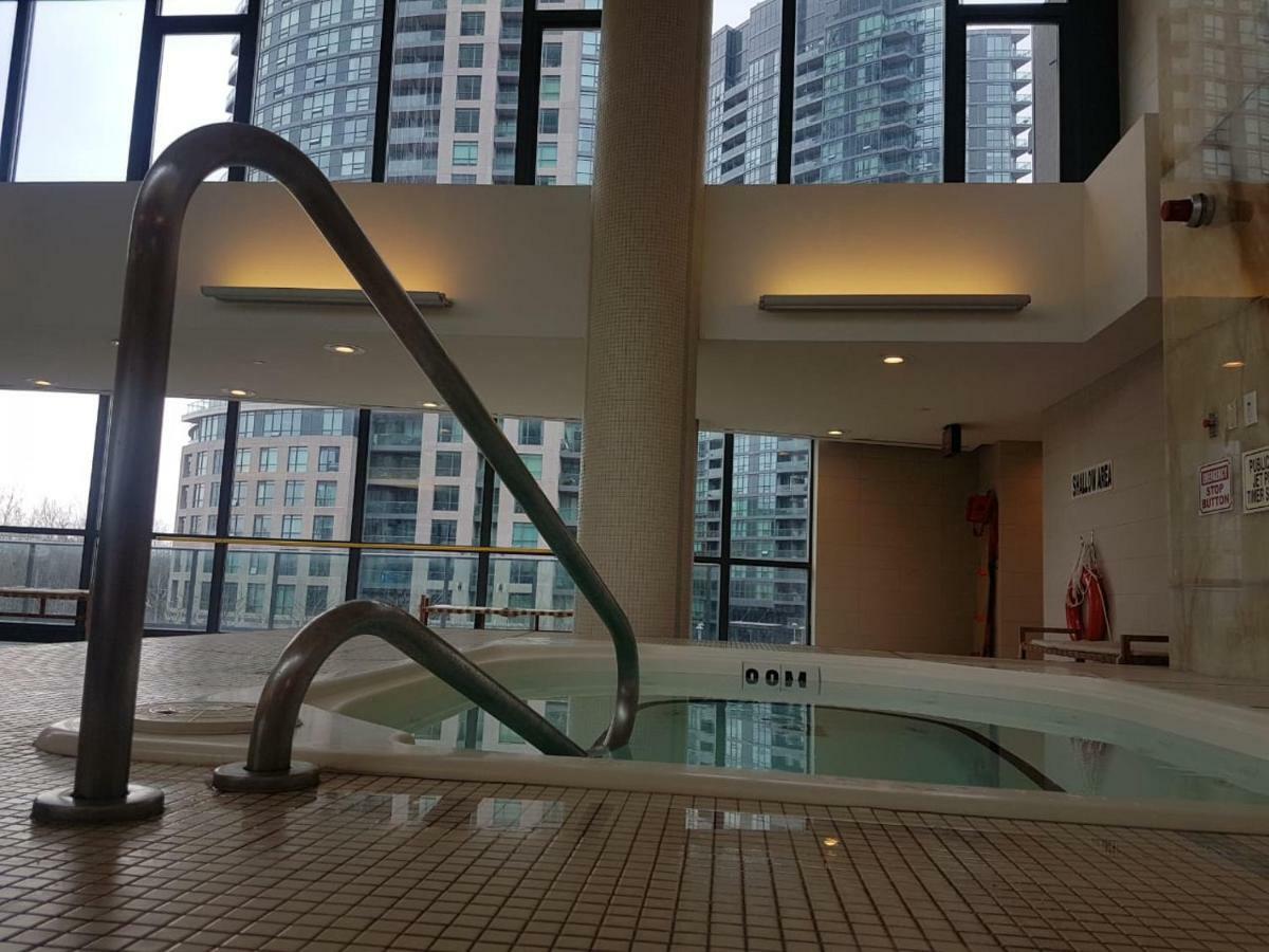 Executive 1 Bedroom Condo Sleeps 2 Toronto Eksteriør billede