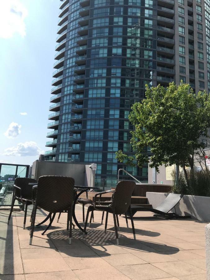 Executive 1 Bedroom Condo Sleeps 2 Toronto Eksteriør billede