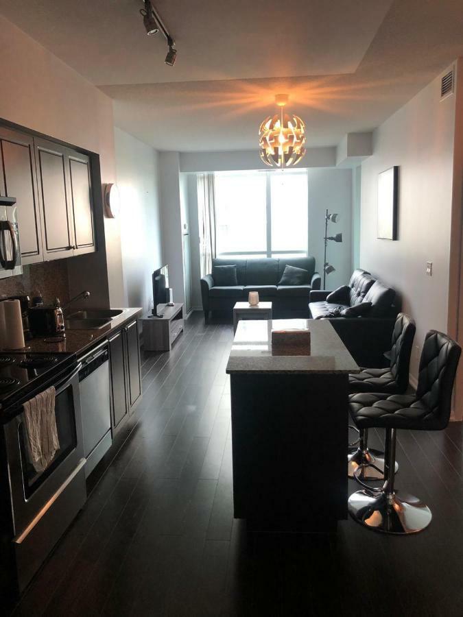 Executive 1 Bedroom Condo Sleeps 2 Toronto Eksteriør billede