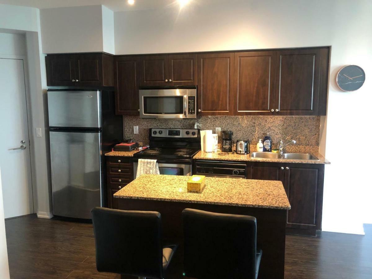 Executive 1 Bedroom Condo Sleeps 2 Toronto Eksteriør billede